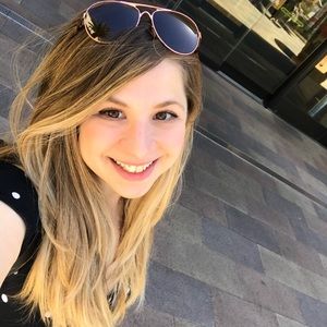 Meet your Posher, Gabriela